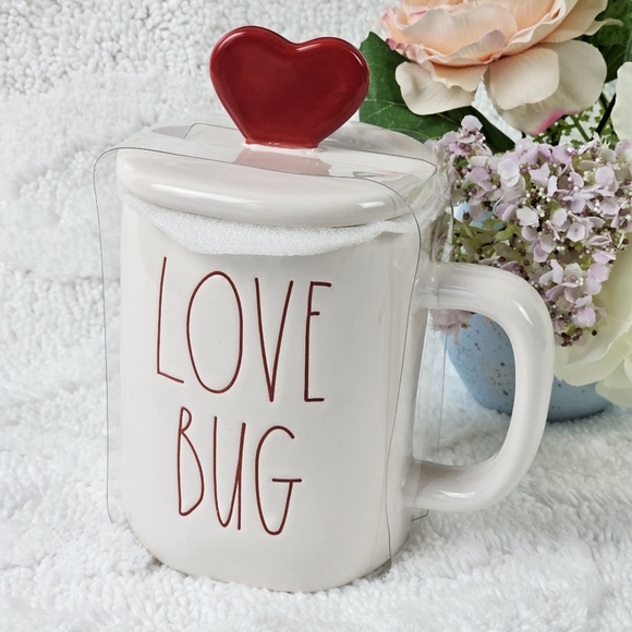 Rae Dunn Other - Rae Dunn Mug with Heart Topped Lid